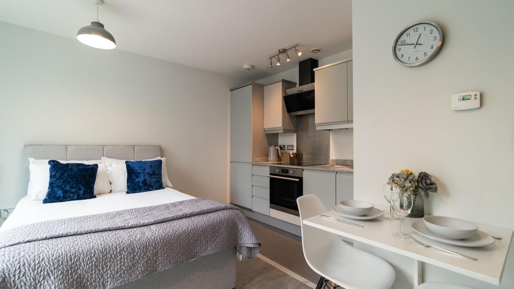 City Stay Apartments - Hub Μίλτον Κέινς Εξωτερικό φωτογραφία